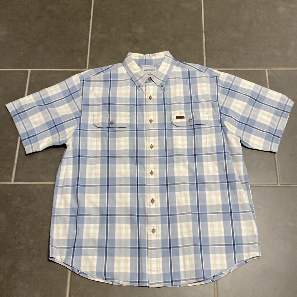 Carhartt short sleeved button down. Size XL - Picture 4 of 5